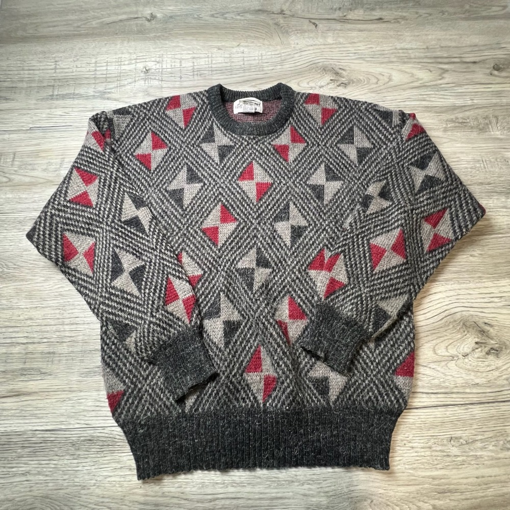 Expressions Sweater Mens Medium Gray Red‎ Geometric Argyle Knit Vintage Crewneck